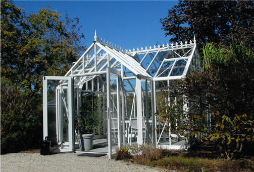 EOS Royal T-Model wit met Victoriaanse nokversiering Janssens AluSystems 